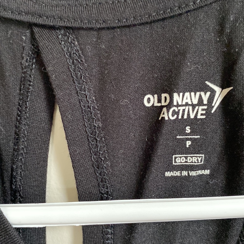 Workout tank - Picture 3 of 3